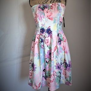 NWT! New York & Company Dress - Size Medium